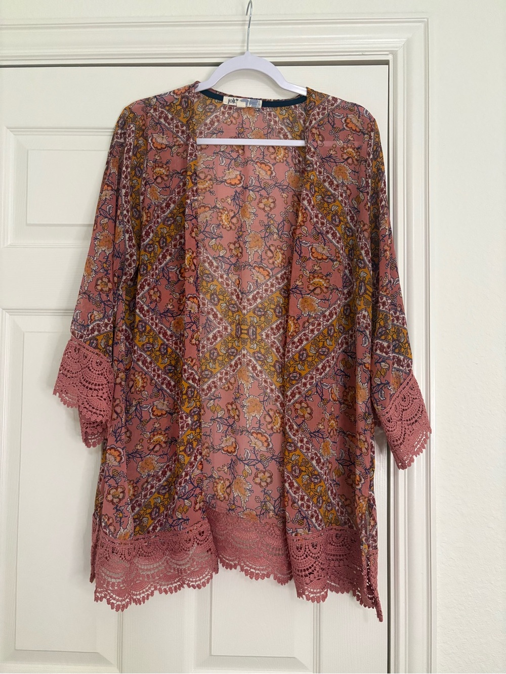 Jolt Pink Floral Lace Trim Kimono